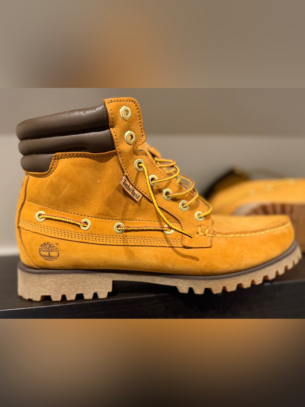 Timberland Authentic 7-Eye Classic Boat Boots in Wheat Nubuck Size 12 Men’s - Picture 4 of 7